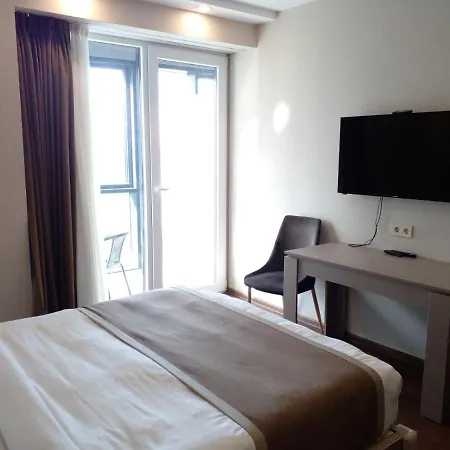 Aphrodite Apartments Батуми Экстерьер фото